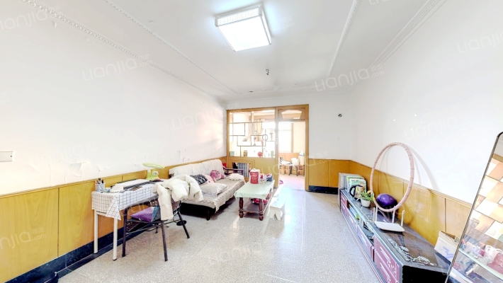 柴油机宿舍二手房实景图