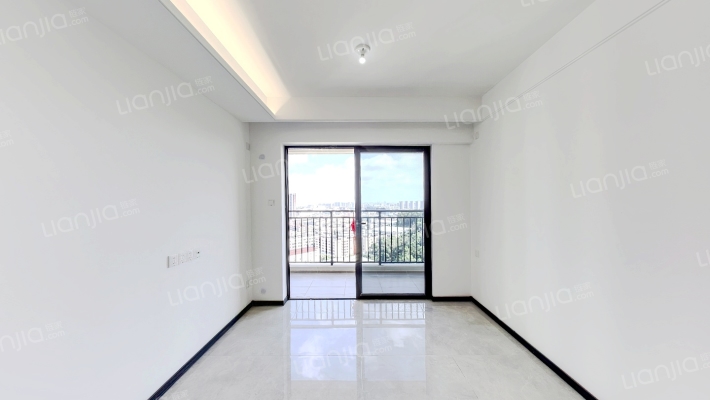 远洋天成二手房实景图