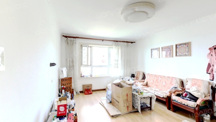 地铁名典海棠苑二手房实景图