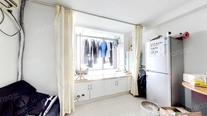 明发新城中心二手房实景图