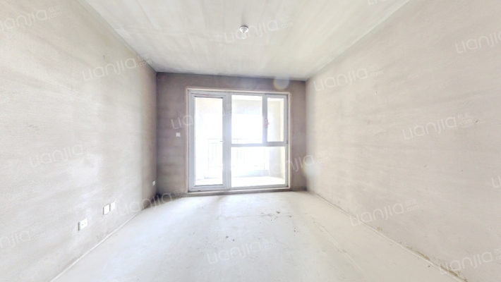 荣盛和悦名邸二手房实景图