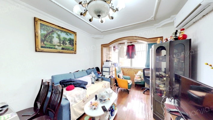 兰溪路221弄二手房实景图