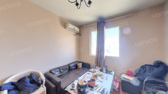 香港花园AB二手房实景图