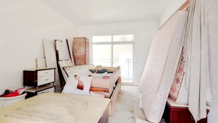 江腾苑B区二手房实景图