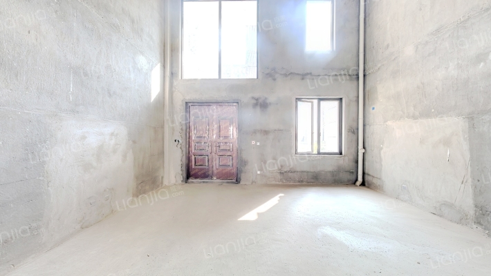 顺华路易城堡二手房实景图