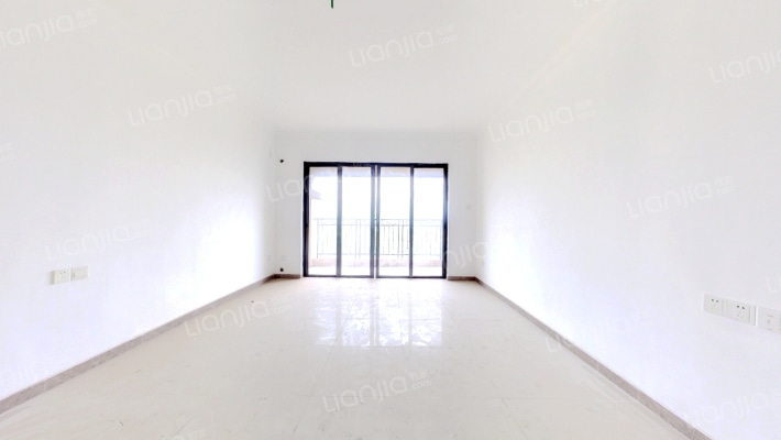 富力湾三期二手房实景图