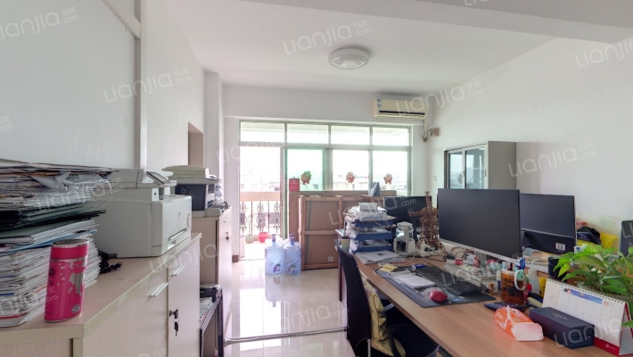 天润大厦二手房实景图