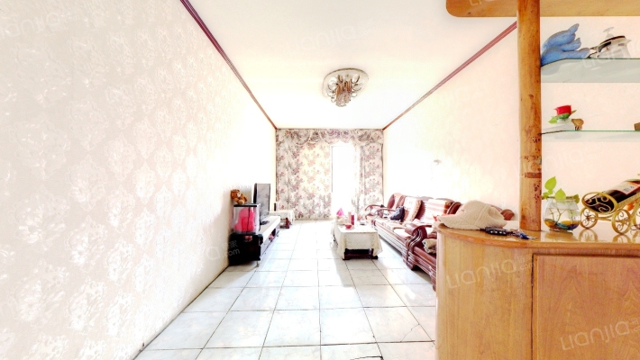 桂湖中路124号二手房实景图