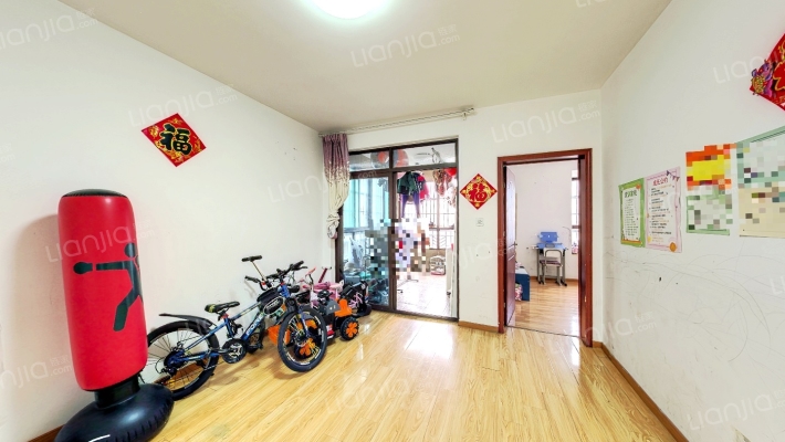 蓝鼎星河府二手房实景图