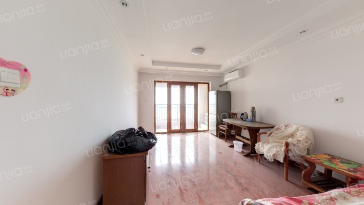 世茂御龙海湾二手房实景图