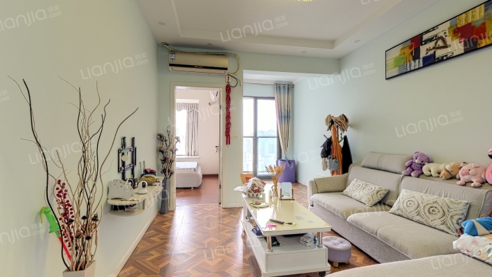 保利爱尚里尚美二手房实景图