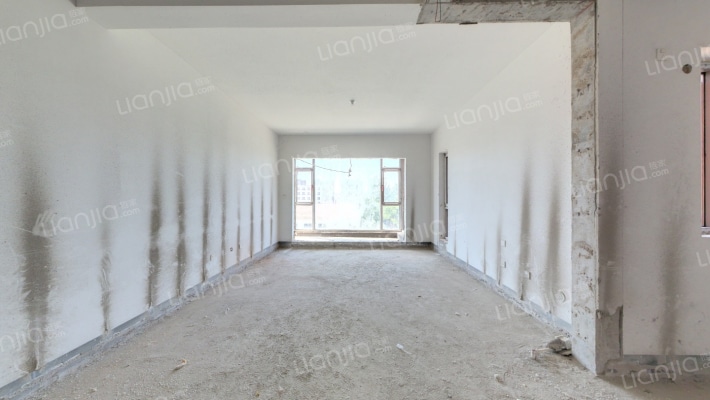 青岛小镇·观湖东区二手房实景图