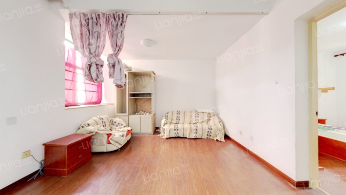 群星花园二手房实景图