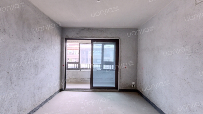 领琇长江A区二手房实景图