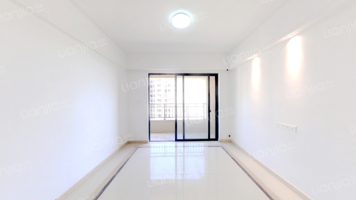 藏珑华府二手房实景图