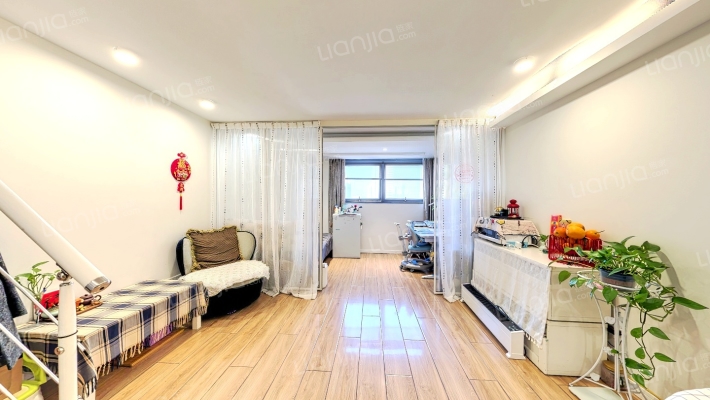 诚基名苑二手房实景图