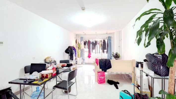 绿地梵尔赛公馆二手房实景图