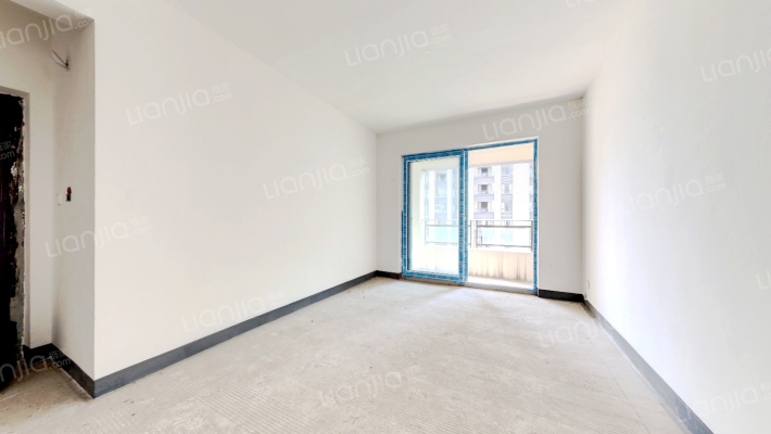 荣盛锦绣南山A区二手房实景图