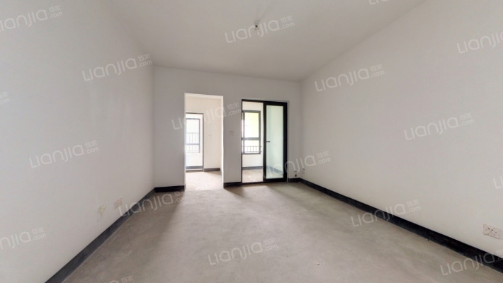 龙湖源著三期二手房实景图