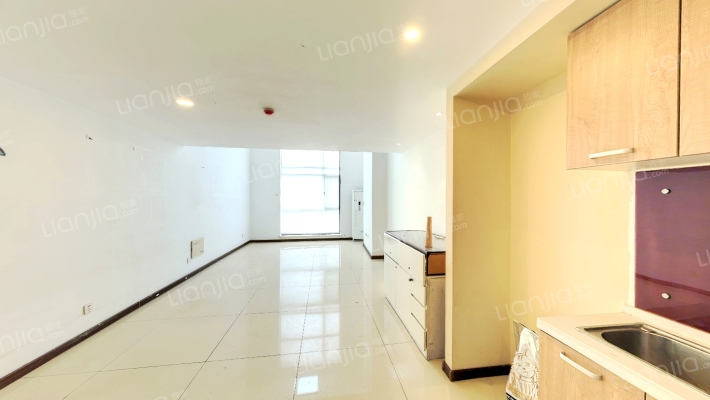 佳华国际大厦二手房实景图