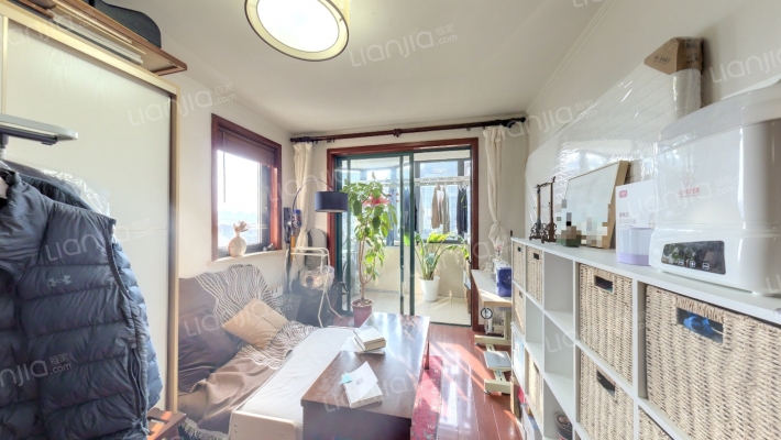 华龙新苑小区二手房实景图