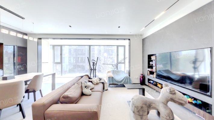 鸿园玫瑰园二手房实景图