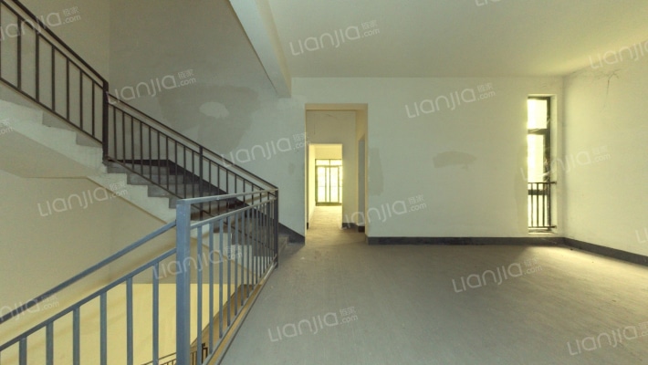 协信阿卡迪亚江域27峰二手房实景图