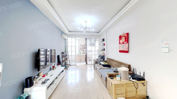 泊林阳光B区二手房实景图