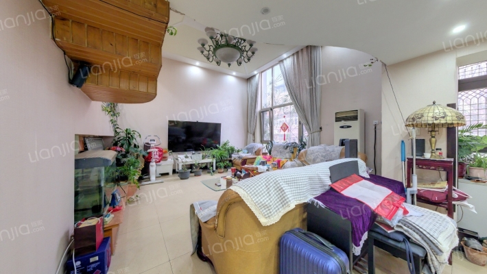 都市芳园锦湖园二手房实景图