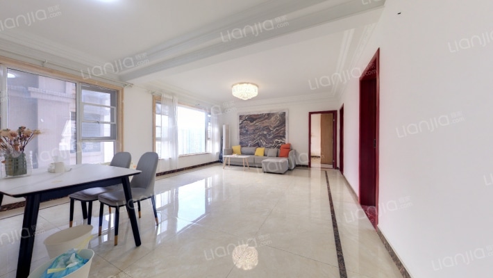 融创南湖逸家二手房实景图