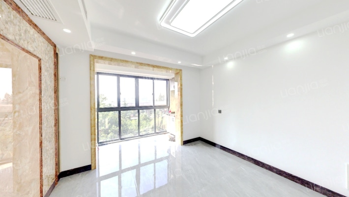 万隆花苑二手房实景图