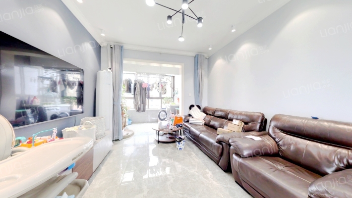 宝华海湾城二手房实景图