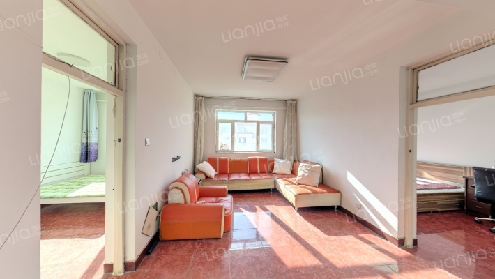 中保住宅楼二手房实景图