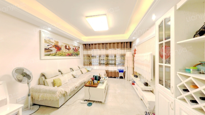 贵安新天地贵泉苑二手房实景图