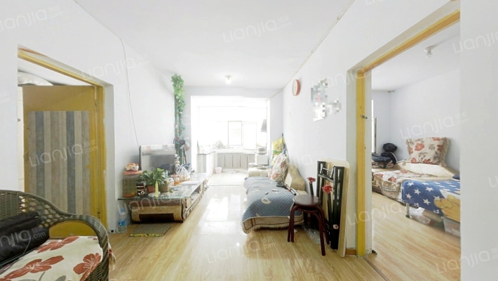 公交红旗小区南区二手房实景图