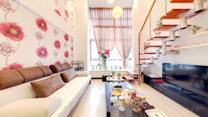 摩卡空间二手房实景图