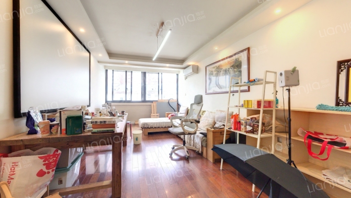 政通路100弄二手房实景图