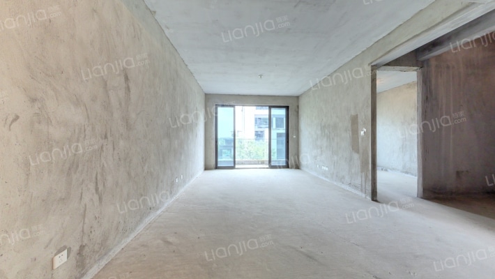 铂悦世家二手房实景图