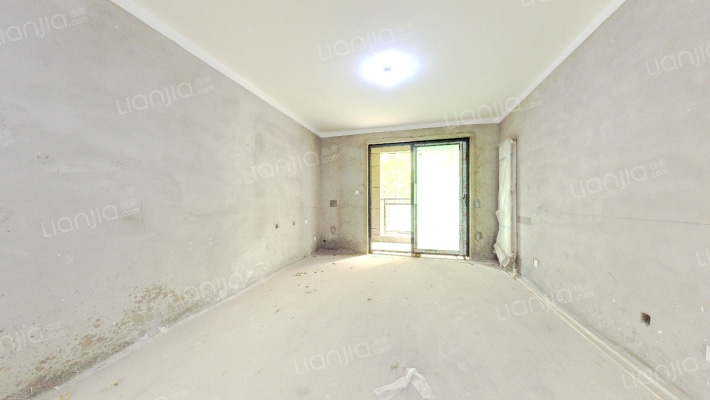 盛世卧龙城北院二手房实景图