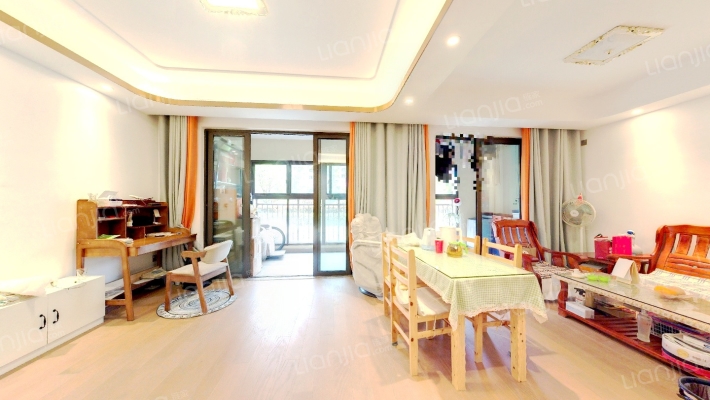 铂珺花园二手房实景图