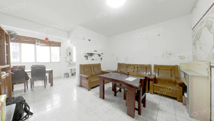 旅游公司宿舍二手房实景图