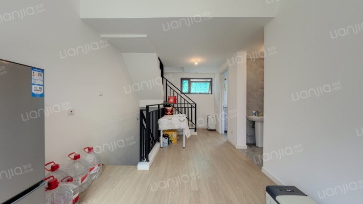 东滩云墅二手房实景图