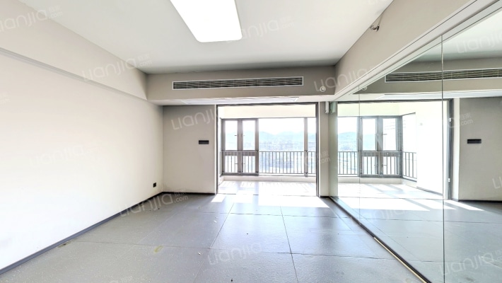 时代梅溪领峰二手房实景图