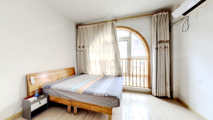 金马郦城西区二手房实景图