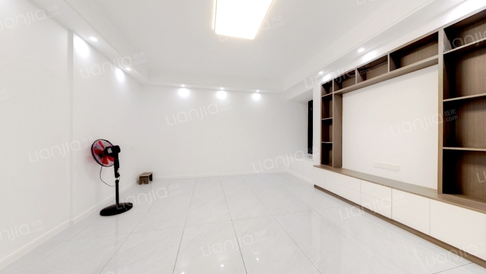 金地雄楚一号D区二手房实景图