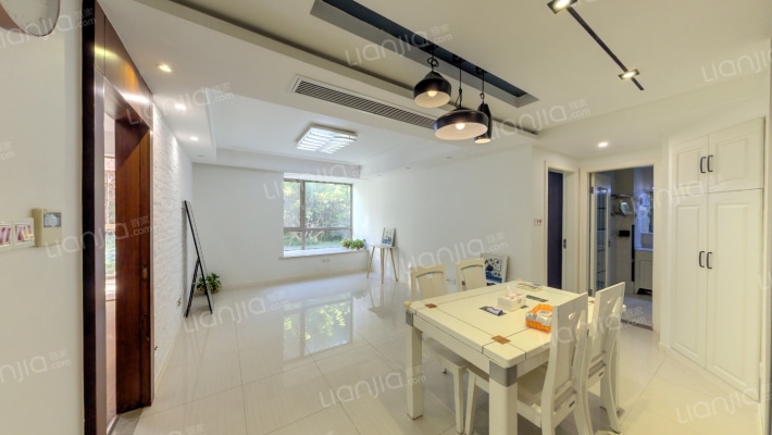 新弘国际公寓二手房实景图