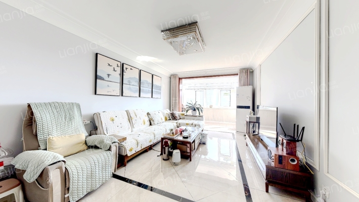 银海综合大厦二手房实景图