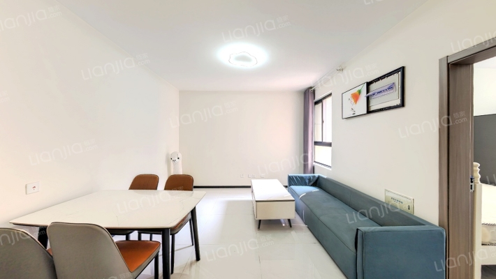 右岸景苑A区二手房实景图