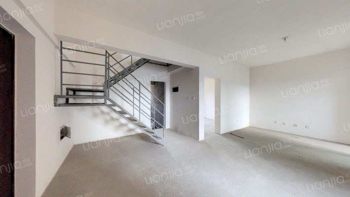 保利百合花园二手房实景图