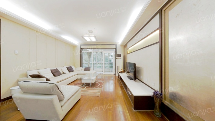 鸿源国际公馆二手房实景图